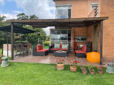 Casa de 4 alcobas en venta en Hacienda San Simon, Bogotá, 430 m² · foto 14 de 20