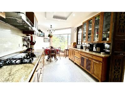 Apartamento de 3 alcobas en venta en Usaquen, Bogotá, 253 m² · foto 11 de 20