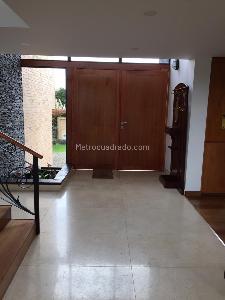 Casa en venta en San Simon, Bogotá · foto 2 de 15