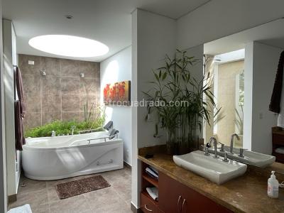 Casa de 3 alcobas en venta en Hacienda San Simon, Bogotá, 530 m² · foto 5 de 20