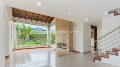 Casa de 4 alcobas en venta en Hacienda San Simon, Bogotá, 290 m² · foto 2 de 20