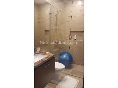 Apartamento en venta en El Refugio, Bogotá · foto 4 de 20