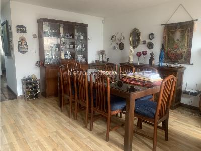 Casa en venta en Niza, Bogotá · foto 2 de 20