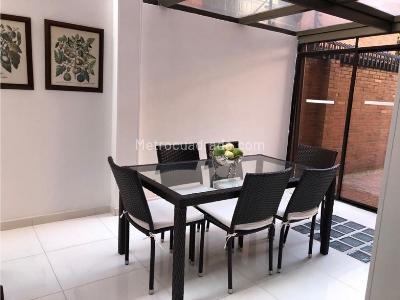 Apartamento de 4 alcobas en venta en La Carolina, Bogotá, 239 m² · foto 7 de 20
