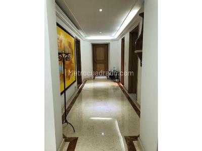 Apartamento de 4 alcobas en venta en La Carolina, Bogotá, 239 m² · foto 9 de 20