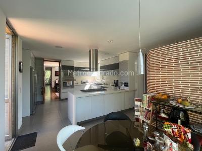Casa de 4 alcobas en venta en Hacienda San Simon, Bogotá, 330 m² · foto 7 de 20