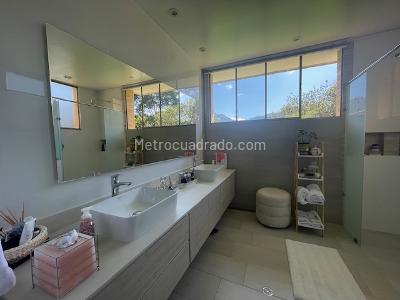 Casa de 4 alcobas en venta en Hacienda San Simon, Bogotá, 330 m² · foto 14 de 20