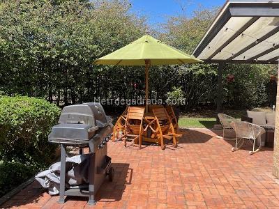 Casa de 4 alcobas en venta en Hacienda San Simon, Bogotá, 330 m² · foto 2 de 20