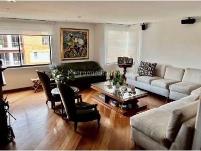 Apartamento de 3 alcobas en venta en San Patricio, Bogotá, 177 m² · foto 4 de 20