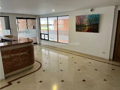 Apartamento de 3 alcobas en venta en San Patricio, Bogotá, 177 m² · foto 19 de 20