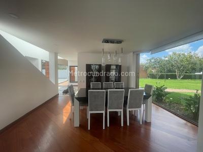 Casa de 3 alcobas en venta en Hacienda San Simon, Bogotá, 295 m² · foto 6 de 20