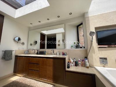 Casa de 3 alcobas en venta en Hacienda San Simon, Bogotá, 390 m² · foto 17 de 20