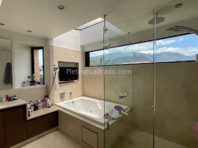 Casa de 3 alcobas en venta en Hacienda San Simon, Bogotá, 390 m² · foto 18 de 20