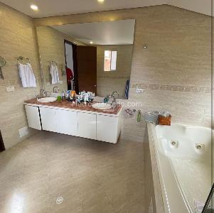 Casa de 4 alcobas en venta en Hacienda San Simon, Bogotá, 480 m² · foto 4 de 13