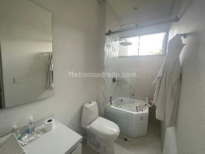 Casa de 4 alcobas en venta en San Simon Guaymaral, Bogotá, 400 m² · foto 15 de 20