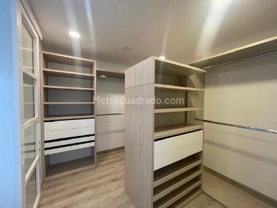 Casa de 4 alcobas en arriendo en Hacienda San Simon, Bogotá, 330 m² · foto 16 de 20