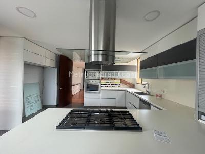 Casa de 4 alcobas en arriendo en Hacienda San Simon, Bogotá, 330 m² · foto 5 de 20