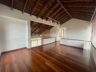 Casa de 4 alcobas en arriendo en Hacienda San Simon, Bogotá, 330 m² · foto 11 de 20