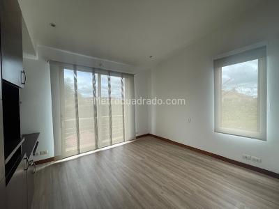 Casa de 4 alcobas en arriendo en Hacienda San Simon, Bogotá, 330 m² · foto 12 de 20