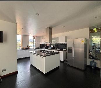 Casa de 5 alcobas en venta en Hacienda San Sebastian, Bogotá, 530 m² · foto 15 de 20