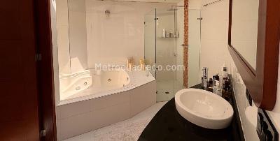 Casa de 5 alcobas en venta en Hacienda San Sebastian, Bogotá, 530 m² · foto 12 de 20