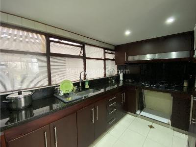 Casa de 3 alcobas en venta en Santa Ana, Bogotá, 214 m² · foto 5 de 17