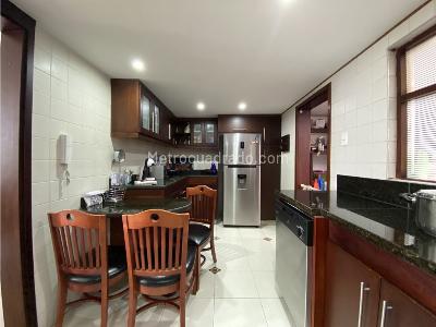 Casa de 3 alcobas en venta en Santa Ana, Bogotá, 214 m² · foto 6 de 17