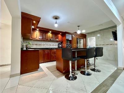 Casa de 5 alcobas en venta en El Recreo De Los Frailes, Bogotá, 340 m² · foto 4 de 10