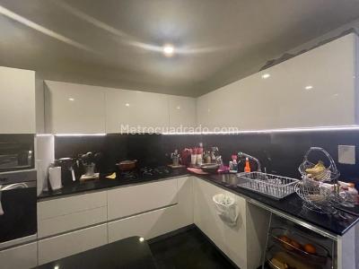Apartamento de 3 alcobas en venta en Colina Campestre, Bogotá, 139 m² · foto 10 de 20