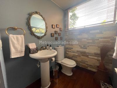 Casa de 4 alcobas en venta en Hacienda San Simon, Bogotá, 360 m² · foto 17 de 20