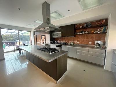 Casa de 4 alcobas en venta en Hacienda San Simon, Bogotá, 360 m² · foto 4 de 20