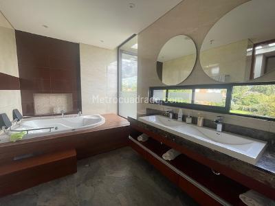Casa de 4 alcobas en venta en Hacienda San Simon, Bogotá, 470 m² · foto 15 de 20