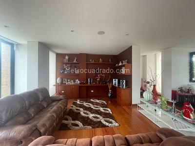 Casa de 4 alcobas en venta en Hacienda San Simon, Bogotá, 470 m² · foto 3 de 20