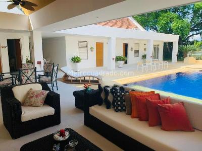 Casa de 4 alcobas en venta en Ricaurte, Girardot, 361 m² · foto 11 de 20