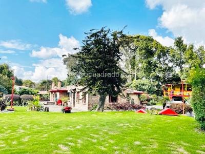 Casa de 4 alcobas en venta en Torremolinos, Bogotá · foto 18 de 20