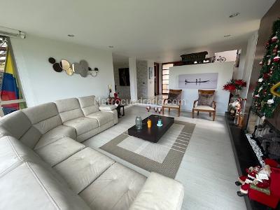 Casa de 4 alcobas en venta en Hacienda San Simon, Bogotá, 285 m² · foto 2 de 20