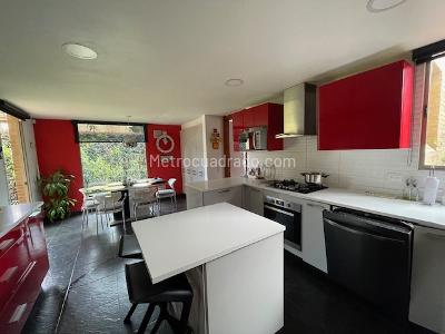 Casa de 4 alcobas en venta en Hacienda San Simon, Bogotá, 285 m² · foto 9 de 20