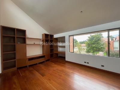 Casa de 3 alcobas en venta en Hacienda San Sebastian, Bogotá, 430 m² · foto 3 de 20