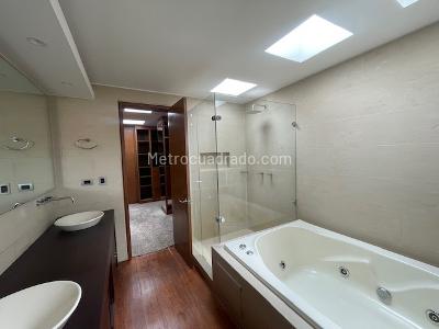 Casa de 3 alcobas en venta en Hacienda San Sebastian, Bogotá, 430 m² · foto 6 de 20