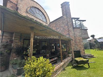 Casa de 4 alcobas en venta en San Jose De Bavaria, Bogotá, 377 m² · foto 6 de 20