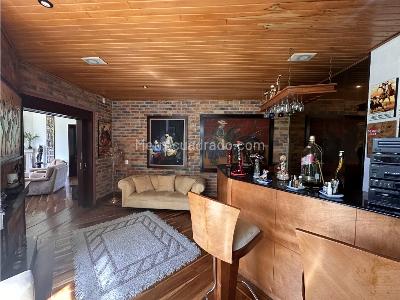 Casa de 4 alcobas en venta en San Jose De Bavaria, Bogotá, 377 m² · foto 7 de 20