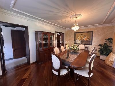 Casa de 4 alcobas en venta en San Jose De Bavaria, Bogotá, 377 m² · foto 8 de 20