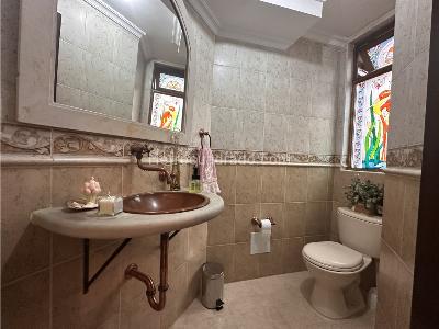 Casa de 4 alcobas en venta en San Jose De Bavaria, Bogotá, 377 m² · foto 9 de 20