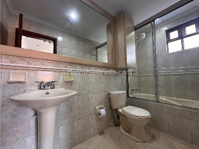 Casa de 4 alcobas en venta en San Jose De Bavaria, Bogotá, 377 m² · foto 15 de 20