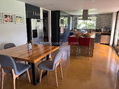 Casa de 5 alcobas en venta en Hacienda San Simon, Bogotá, 420 m² · foto 3 de 20