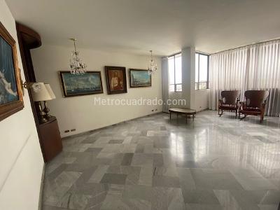 Apartamento de 3 alcobas en venta en Altos De Santa Teresita, Cali, 321 m² · foto 13 de 15