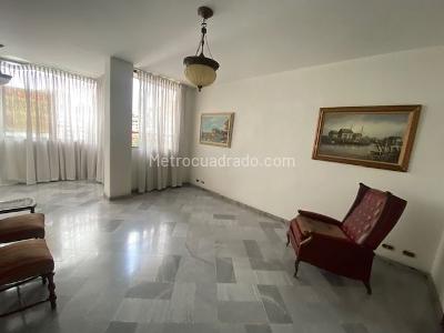 Apartamento de 3 alcobas en venta en Altos De Santa Teresita, Cali, 321 m² · foto 14 de 15