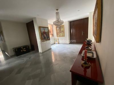 Apartamento de 3 alcobas en venta en Altos De Santa Teresita, Cali, 321 m² · foto 5 de 15