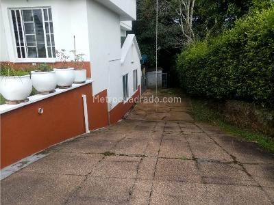 Casa de 5 alcobas en venta en Circasia, Armenia, 265 m² · foto 19 de 20