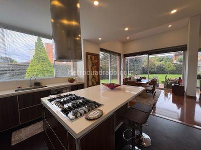 Casa de 4 alcobas en venta en Hacienda San Simon Pl, Bogotá, 370 m² · foto 5 de 20